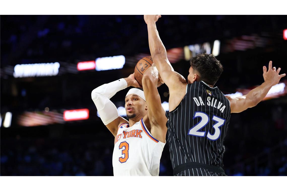 Orlandos Tristan da Silva (l) wehrte sich vergeblich gegen Josh Hart und die Knicks.
