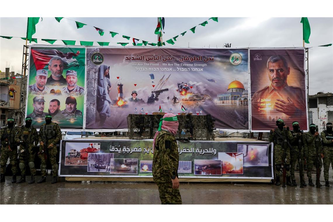 Hamas lässt sechs weitere israelische Geiseln frei Ort der Geisel-Übergabe in Rafah.