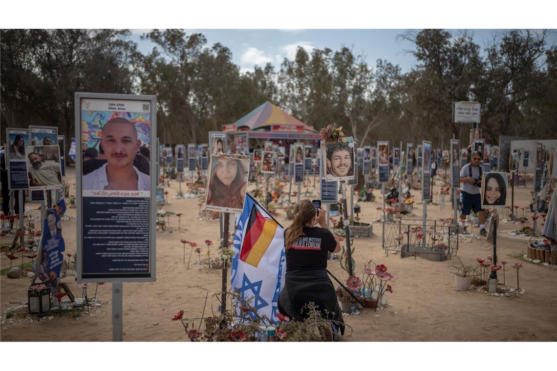 Bilder des Tages Ort der Trauer und des Gedenkens - das Nova-Festivalgelände in Re'im, zwei Jahre nach dem Anschlag der Hamas am 7. Oktober.