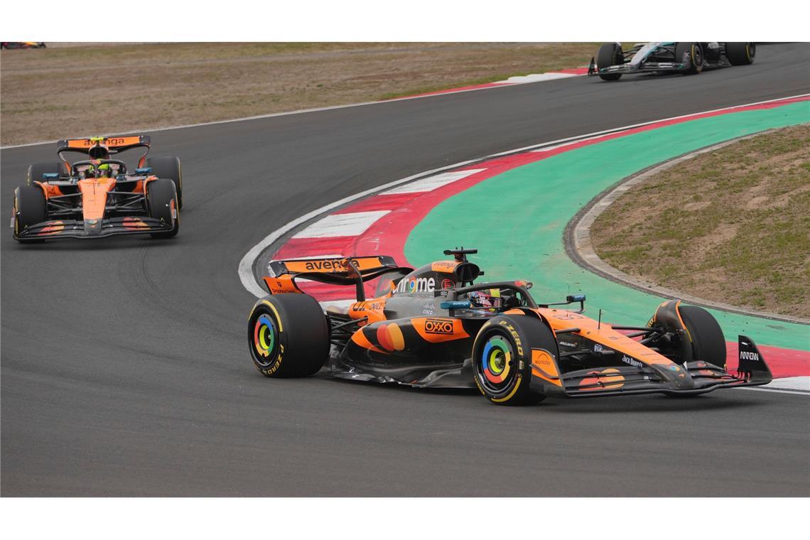 Verstappen von McLaren deklassiert: "Wir sind besorgt" Oscar Piastri gewann in China vor McLaren-Teamkollege Lando Norris.