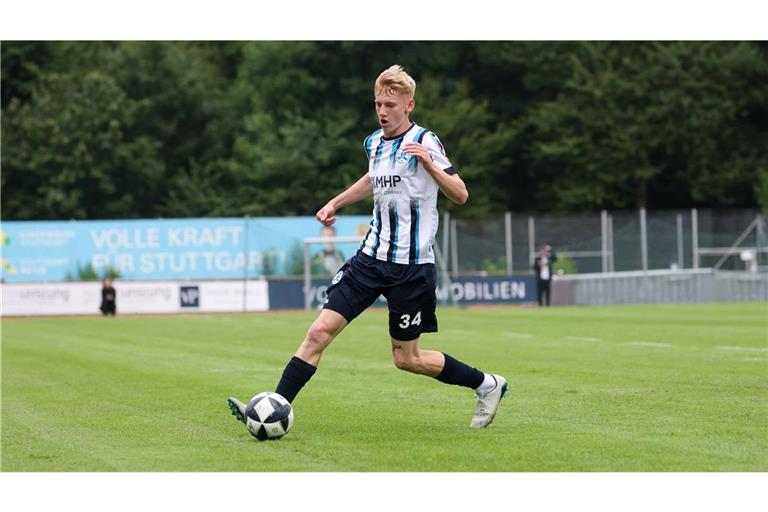 Oskar Hencke wäre noch für die U19 spielberechtigt, gehört aber fest zum Kader der Regionalligamannschaft. 
Fotos: Imago
