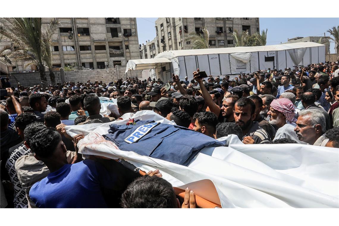 Armee: Beschuss von Krankenhaus in Gaza galt Hamas-Kamera Palästinensischen Angaben zufolge starben bei dem Angriff am Montag 20 Menschen.