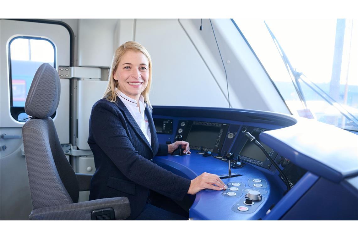 Evelyn Palla: Südtirolerin mit viel Bahn-Erfahrung Palla ist seit 2019 bei der Deutschen Bahn.