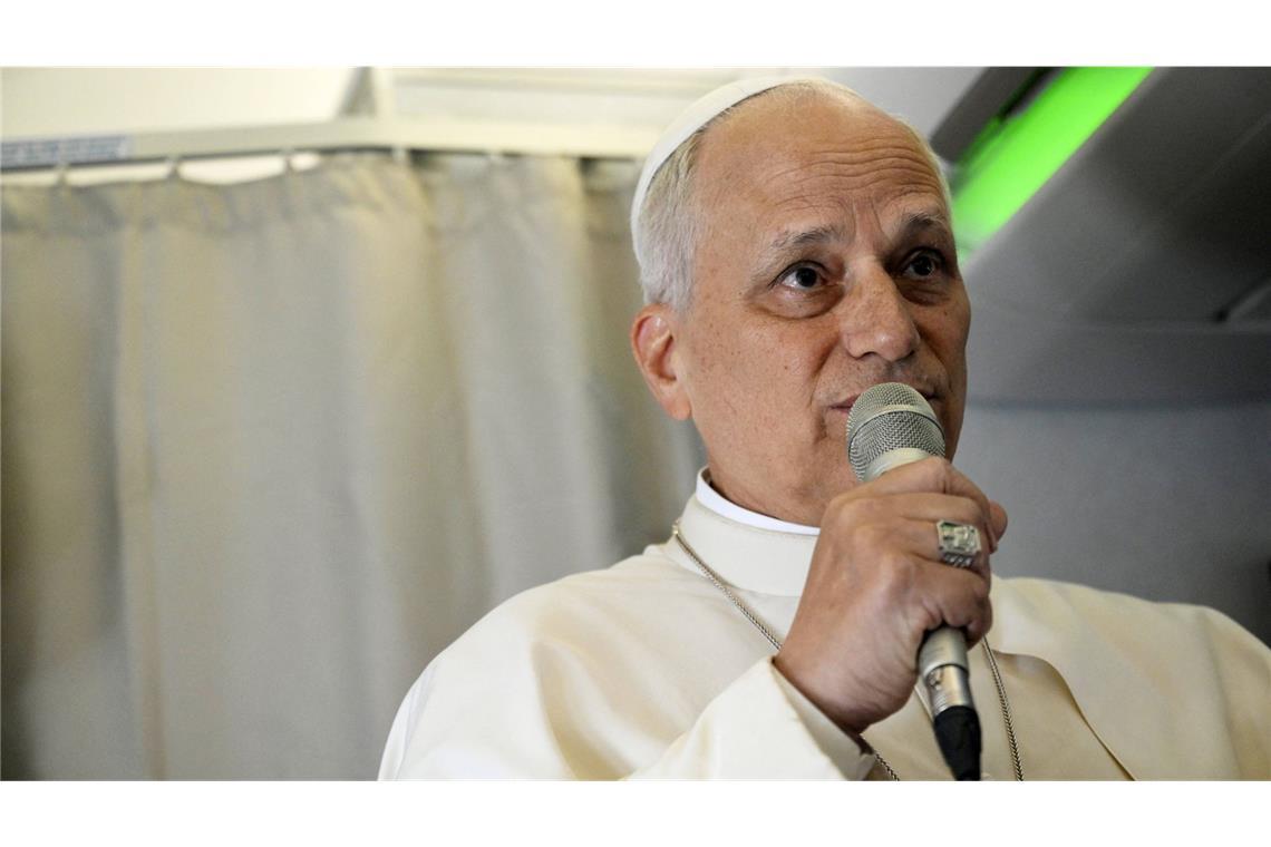 Papst Leo XIV. hatte auf dem Rückflug von einer langen Afrika-Reise klargestellt, dass der Vatikan mit einer weitergehenden Liberalisierung „nicht einverstanden“ sei.