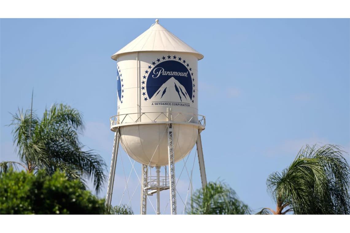 Paramount-Logo auf einem Wasserturm: Das Studio hat die Übernahme des Hollywood-Konkurrenten Warner Brothers abgeschlossen.