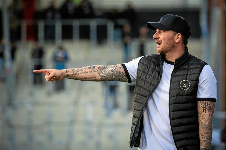 Pascal Reinhardt will in der 3. Liga in Sachen System und Taktik die gleiche Route wie bei den zwei Aufstiegen vorgeben. Foto: Alexander Becher
