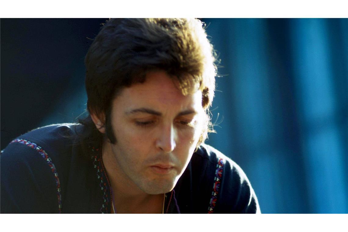 „Ist das ein Aprilscherz?“ Reaktionen auf Cast für Beatles-Filme Paul McCartney war neben John Lennon der kreative Kopf hinter der Band und komponierte viele ihrer größten Hits. Der Grammy-Preisträger arbeitet seit der Auflösung der Beatles als Solo-Künstler, außerdem ist er in der Vegetarier- und Veganismus-Bewegung aktiv.