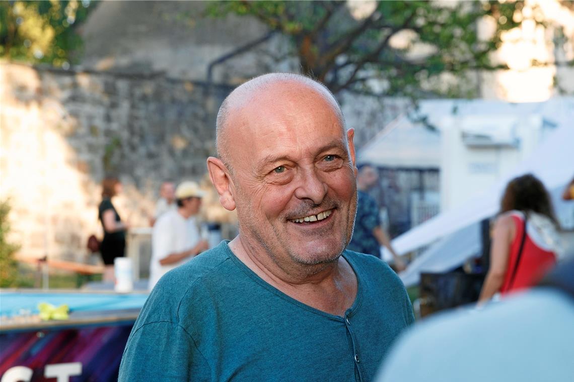 Der Kulturkosmos, er lebe hoch Pere Vila.