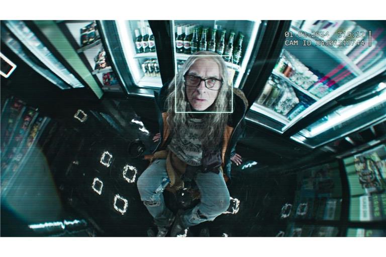Peter Capaldi als Cameron Walker in einer Szene der siebten Staffel der Serie "Black Mirror". Die sechs neuen Folgen sind seit 10. April bei Netflix im Programm.