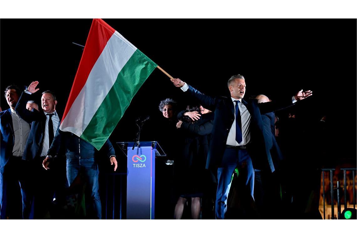 Peter Magyar in der Stunde seines Triumphes über den Amtsinhaber Viktor Orban.