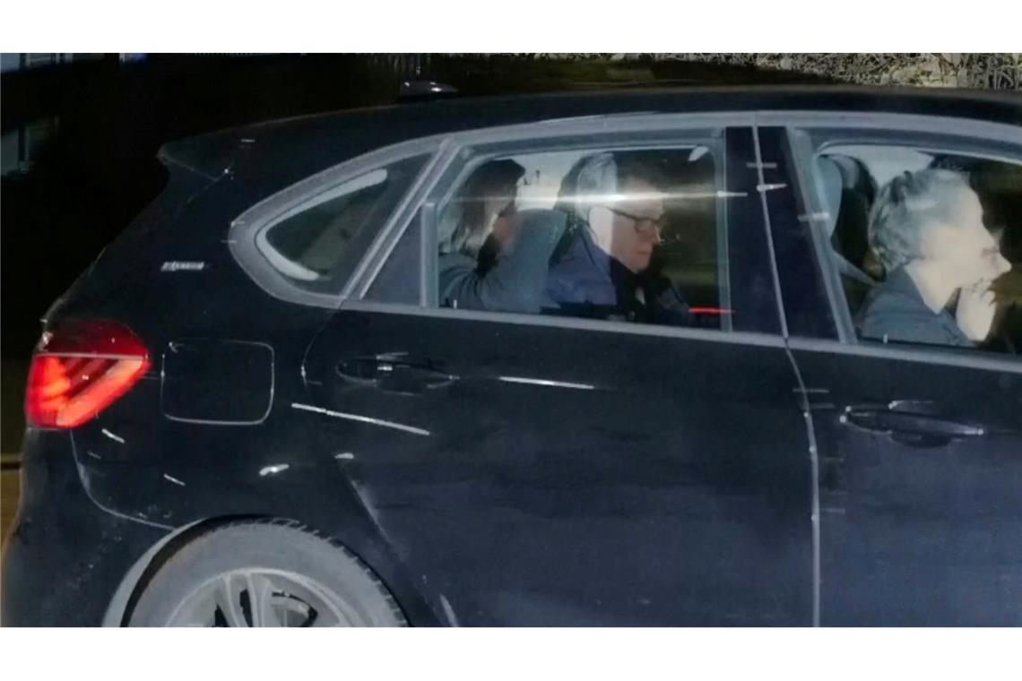 Peter Mandelson wurde nach seiner Festnahme unter Auflagen freigelassen.