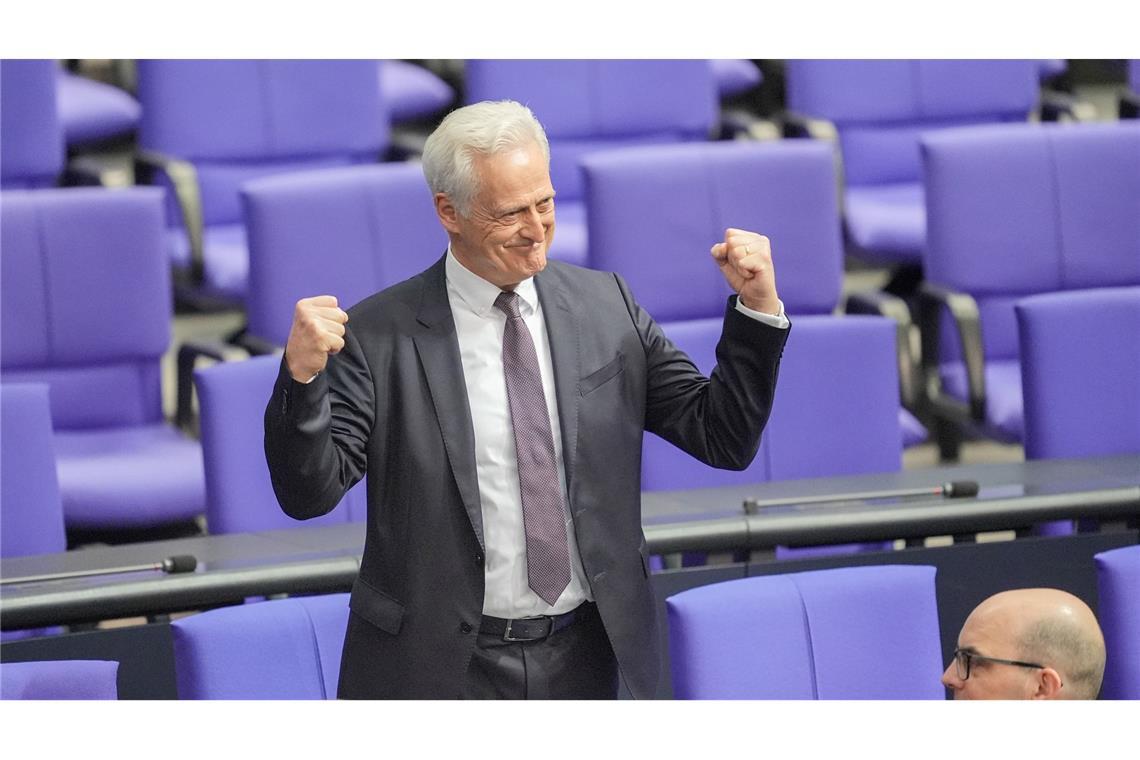 Wer will rein, wer geht? Der Bundestag formiert sich neu Peter Ramsauer (CSU). (Archivbild)