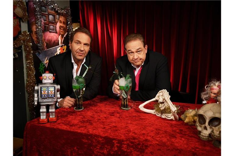 Peter Rütten (l) und Oliver Kalkofe, die das Schundfilm-Festival «#SchleFaZ» moderieren.