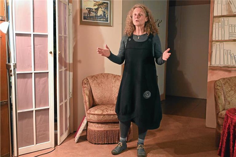 Petra Weller erzählte von Märchen und Sagen, die mit den Raunächten zu tun haben. Fotos: Elisabeth Klaper