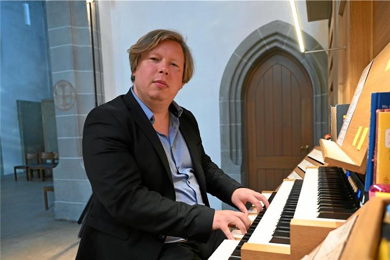 Pétur Sakari begeisterte mit virtuosem Spiel und einer freien Improvisation. Foto: Elisabeth Klaper