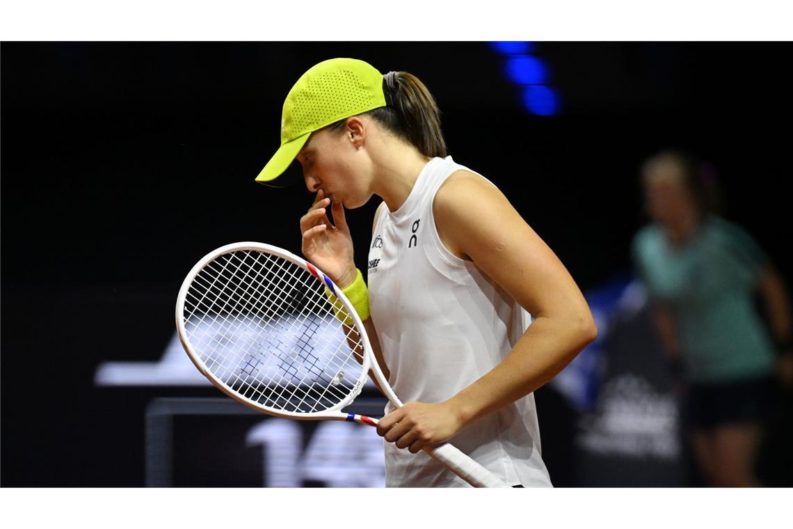 Titel-Mitfavoritin Swiatek scheidet gegen Angstgegnerin aus Polens Tennisstar Iga Swiatek.