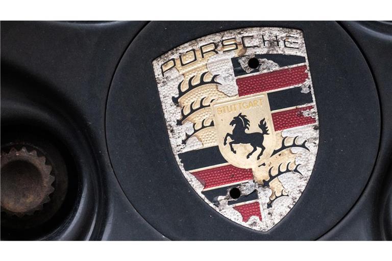 Porsche erleidet einen enormen Gewinneinbruch.