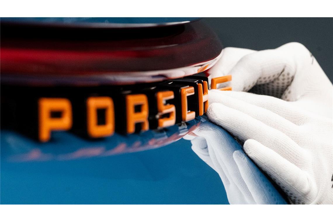 Nach Gewinneinbruch: Das sind die Baustellen bei Porsche Porsche ist auf den nordamerikanischen Markt angewiesen. US-Zölle könnten den Autobauer in Bedrängnis bringen.