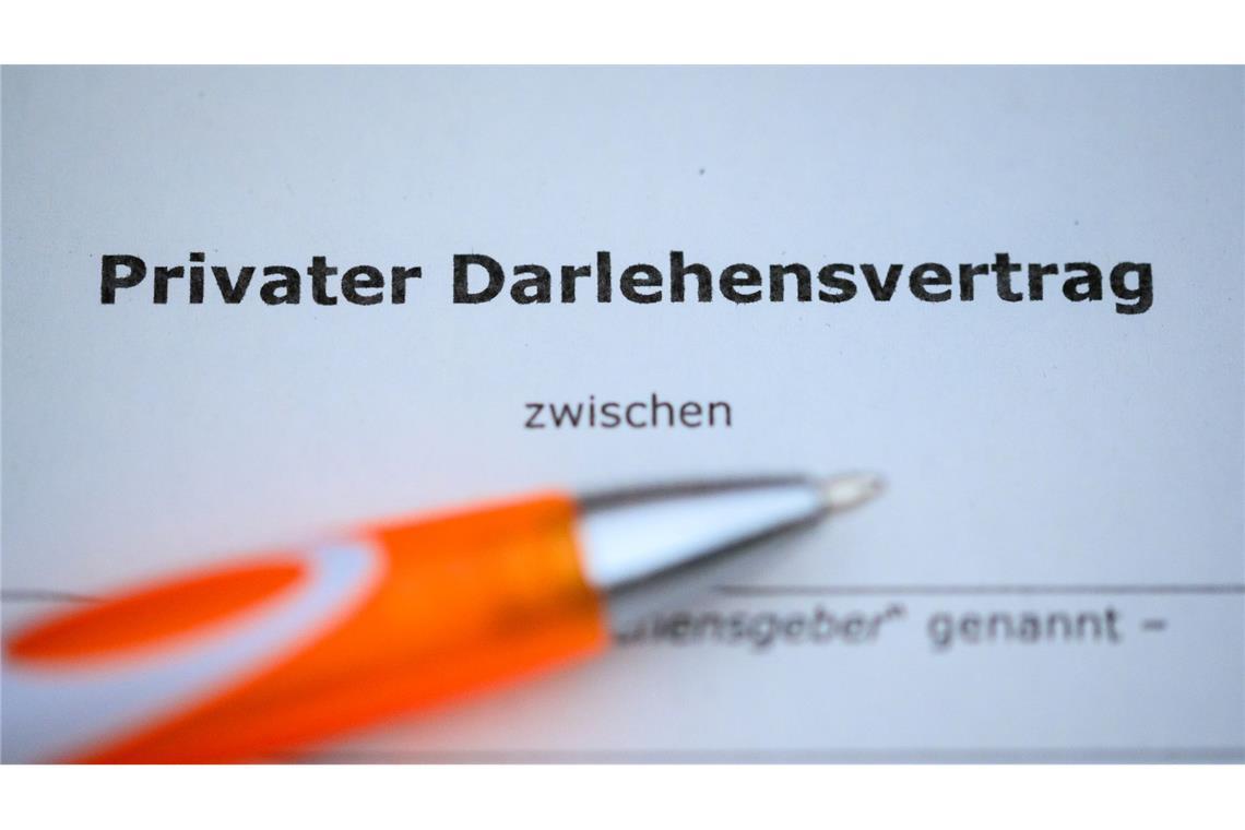 Schufa streicht Makel in Bonitätsbewertungen schneller Positive Schufa-Bewertung hilft beim Kreditabschluss (Symbolbild)
