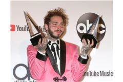 Post Malone (hier bei den American Music Awards 2018) geht in diesem Jahr mit gleich 8 Nominierungen ins Rennen.