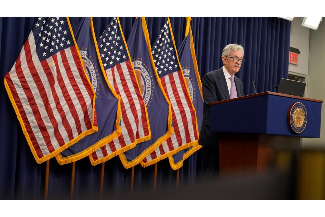 Entscheidung der Fed: Weitere Zinssenkung erwartet Powell will seinen Posten trotz Kritik Trumps nicht räumen. (Archivbild)