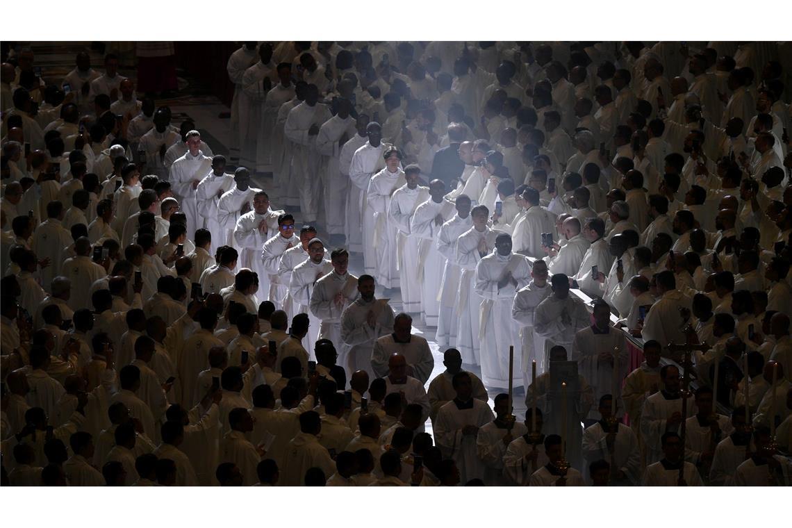 Priesterweihe im Lichtstrahl