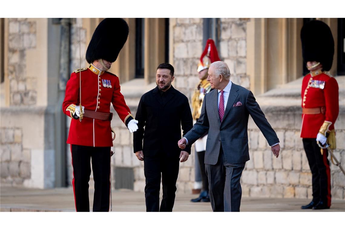 Bilder des Tages Prinz Charles empfängt ukrainischen Präsidenten Selenskyj auf Schloss Windsor.