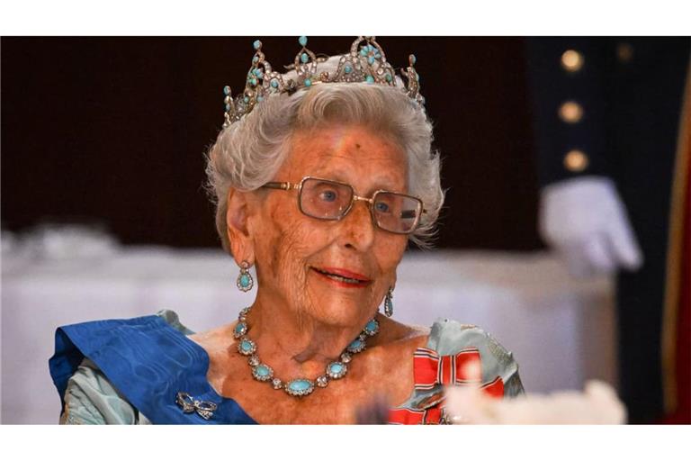 Prinzessin Astrid bei einem Galadinner im Königspalast in Oslo 2025 im Rahmen des Staatsbesuchs des französischen Präsidenten in Norwegen.