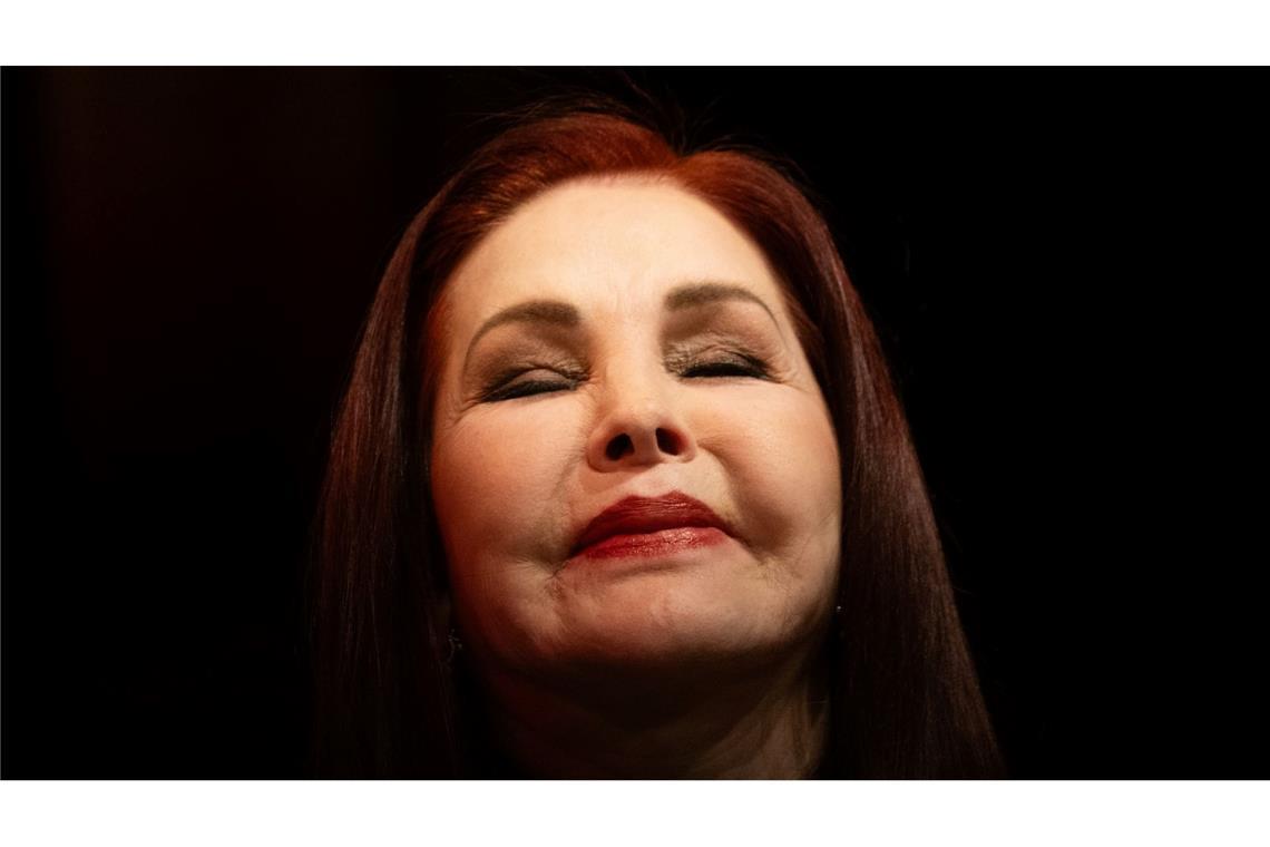 Priscilla Presley wird 80 - Elvis ist immer noch präsent Priscilla Presley bringt mit 80 Jahren neue Memoiren heraus.
