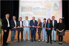 Projektpartner und Gäste (von links): Martin Papendieck, Christoph Jäger, die Bürgermeister Kevin Dispan, Reinhold Sczuka und Armin Mößner, Sabine Wittlinger, Inge Gräßle, Bürgermeisterin Veronika Holz, Jens Steinat und Katharina Manthey. Foto: Elisabeth Klaper