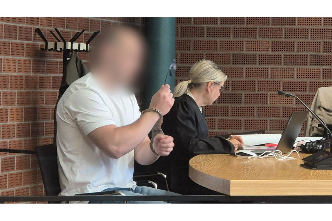 Angeklagter macht Erinnerungslücken geltend Prozess am Landgericht Konstanz