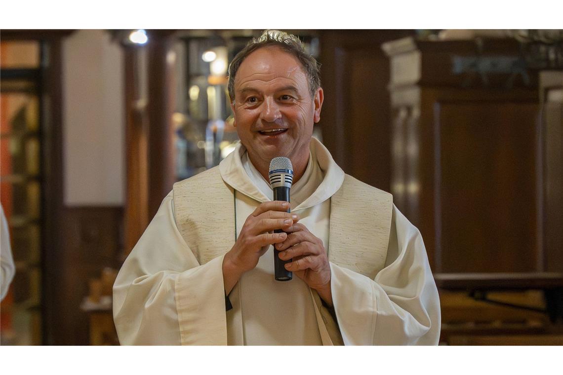 „An Weihnachten kommen Leute in die Kirche, die keine Ahnung haben“ Rainer Maria Schießler ist katholischer Pfarrer und Autor von Büchern.
