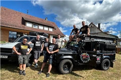 Ralf Oppenländer (von links), Julian Holland, Thomas Pfreundtner, Marcel Waldbüßer, Michael Hermann, Jonas Oppenländer und Daniel Dietrich freuen sich auf ihr neues Abenteuer. Foto: Christoph Zender
