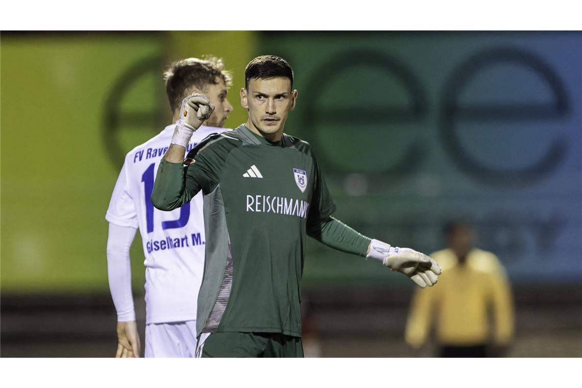 Oberligist FV Ravensburg bleibt nur drin, wenn TSG Balingen aufsteigt Ramon Castellucci und der FV Ravensburg müssen der TSG Balingen in der Aufstiegsrunde zur Regionalliga die Daumen drücken.
Archivfoto: IMAGO/Eibner-Pressefoto/Andreas Ulmer