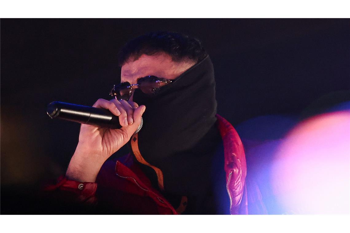 Rapper Haftbefehl  hat einen neuen Track angekündigt (Archivbild).