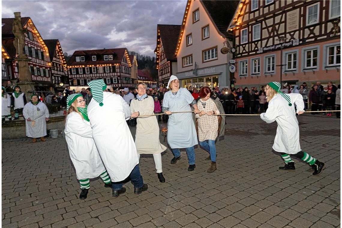    Rathaussturm am schmotziga Donnerstag