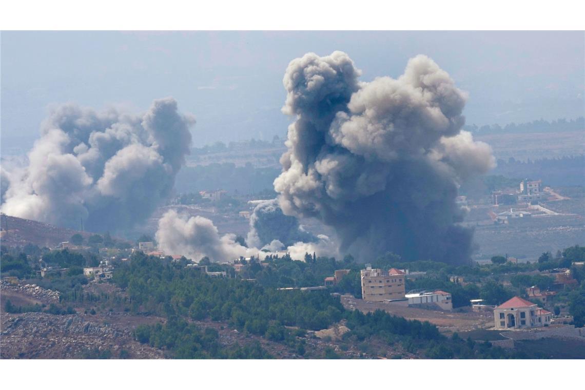 Israels Armee erklärt weitere Hamas-Geisel für tot Rauch stieg nach Explosionen im Libanon auf