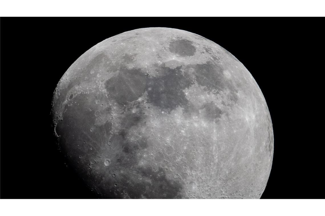 Raumfahrtexperte Moeller sieht in der Wahl von Italiener Parmitano für "Artemis-3" keinen Konflikt damit, dass ein Deutscher als erster europäischer Astronaut Richtung Mond fliegt. (Archivbild)