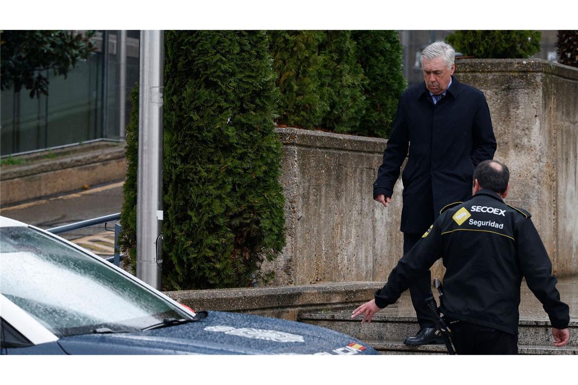 Anklage bekräftigt Haft-Forderung Real-Madrid-Trainer Carlo Ancelotti nach dem Gerichtstermin