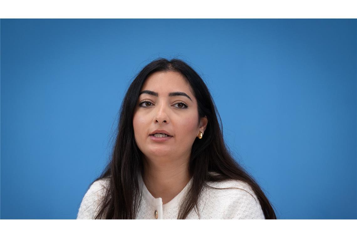 Wer ist Reem Alabali-Radovan?