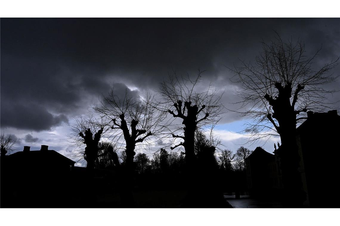Regenwolken am Himmel