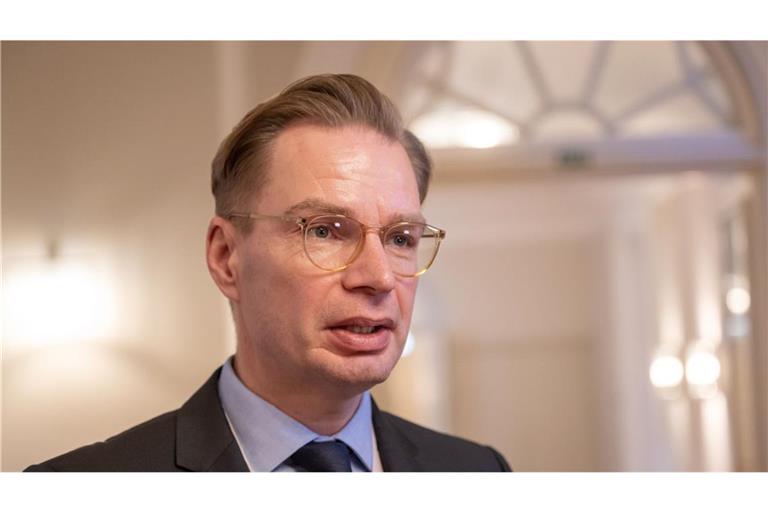 Reiner Holznagel, Präsident des Bundes der Steuerzahler, will ein kürzeres Übergangsgeld für Minister.