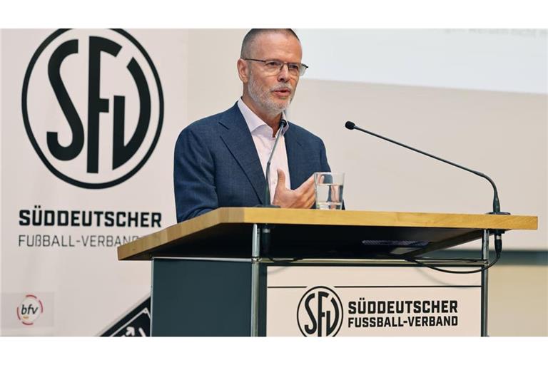 Reinhold Brandt löst als SFV-Präsident Ronny Zimmermann ab.