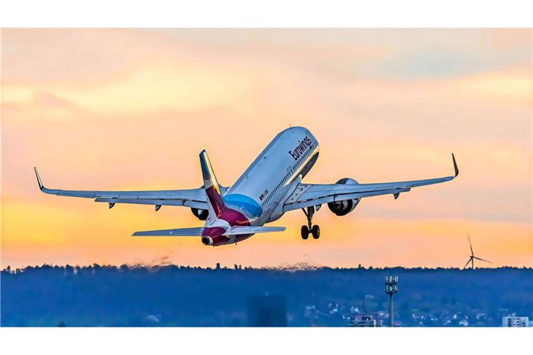 Reisende  ärgern sich oft über kurzfristig geänderte Flug­zeiten und Abflugorte. Aber ist das auch ein Reisemangel?