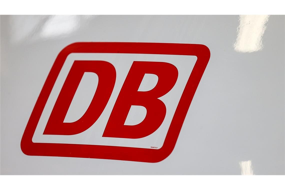 Rheintalbahn am Sonntag wegen Bombenentschärfung gesperrt Reisende müssen auf der Rheintalbahn am Sonntag mit Beeinträchtigungen rechnen. (Symbolbild)