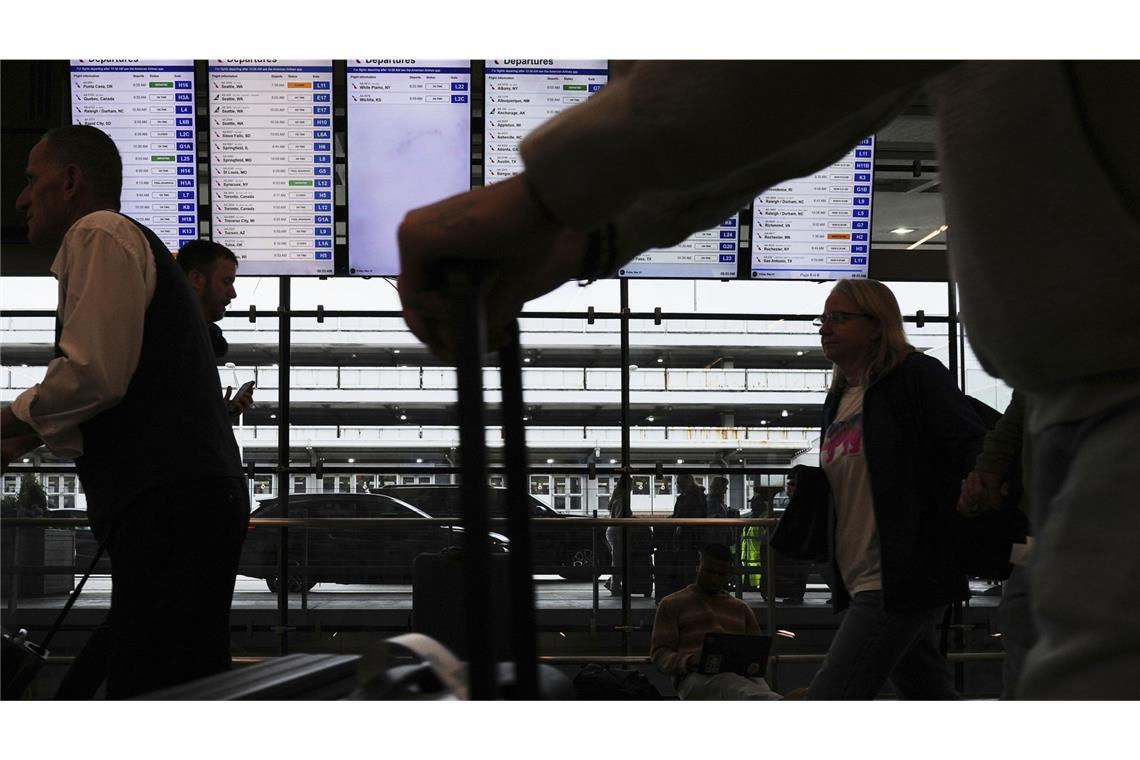 US-Behörden warnen Staatsbürger vor erhöhter Gefährdungslage Reisende wurden aufgefordert, sich vor Auslandsaufenthalten über aktuelle Reisehinweise und mögliche Sicherheitswarnungen zu informieren.