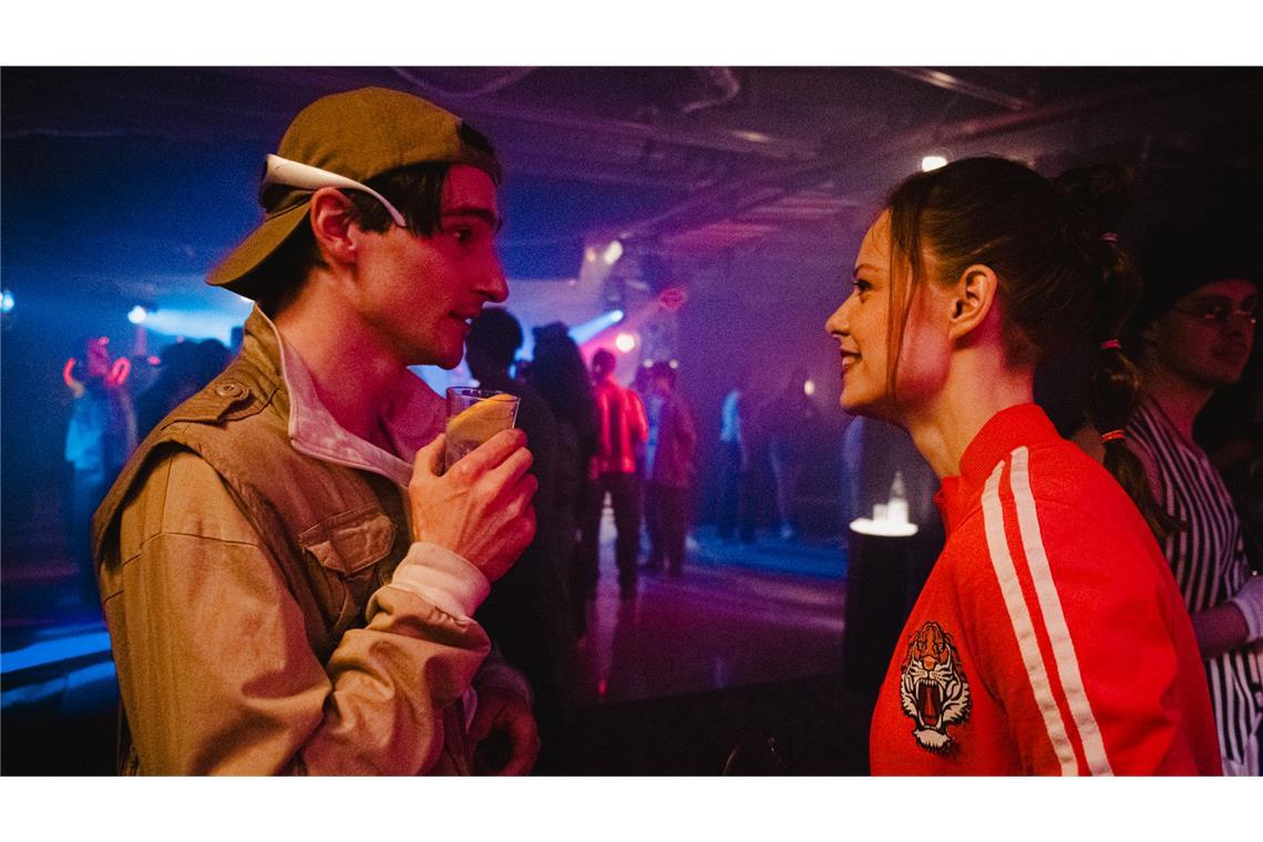 Berühmter „Lost Place“ erwacht zum Leben René (Sebastian Schneider) und Gina waren ebenfalls gut befreundet.