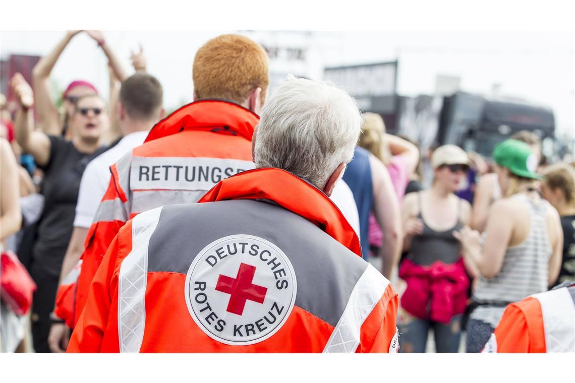 Rettungskräfte im Einsatz (Symbolfoto)