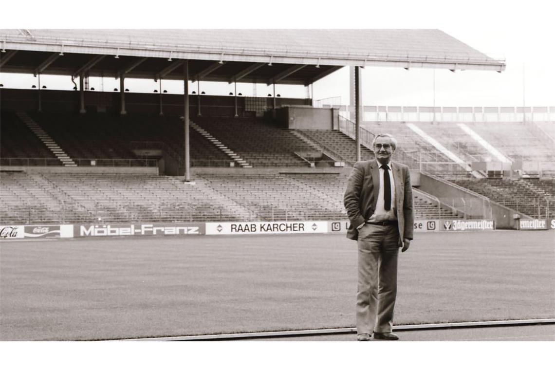 Robert Schlienz im alten Neckarstadion