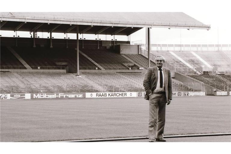 Robert Schlienz im alten Neckarstadion